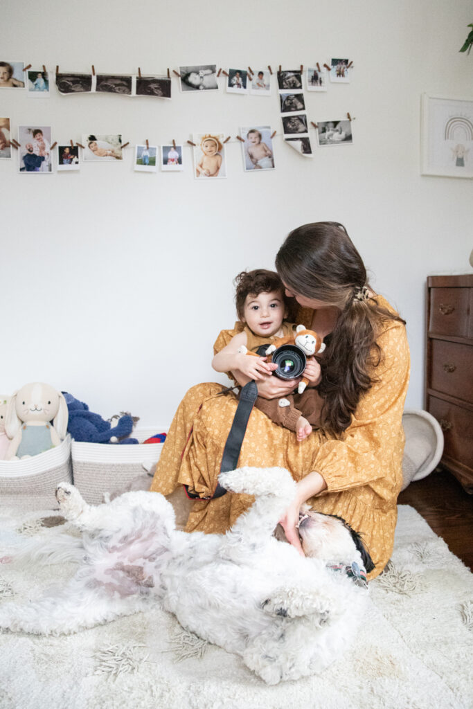 Hudson Valley Photographer Laura Simon plays at home with her toddler, dog and camera.